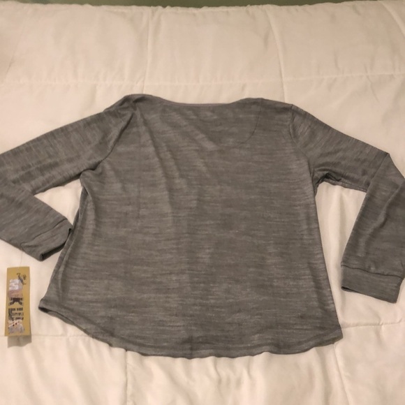 NWT The Original Muk Luks long sleeve heathered grey shirt w vneck relaxed fit - Picture 8 of 8